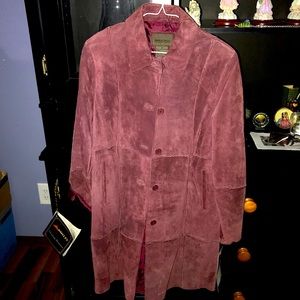 Brand Thomas Coat, size medium brand new. Beautiful